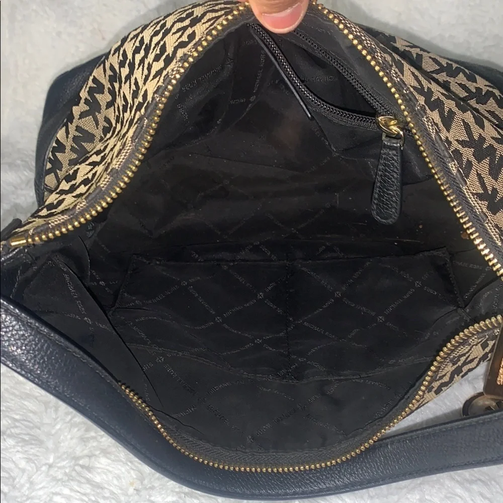 Michael Kors Black and Tan Shoulder Bag with Classic Design